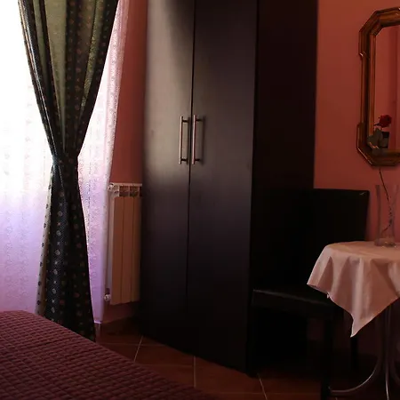Ave Popolo Rome